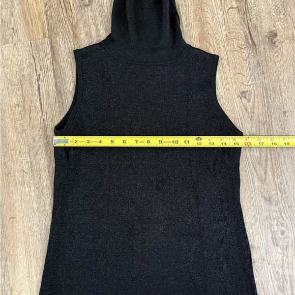Joseph A. • Silk Metallic Sleeveless Turtleneck - Picture 2 of 11